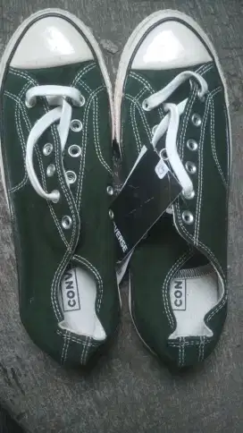 Sepatu Converse ori