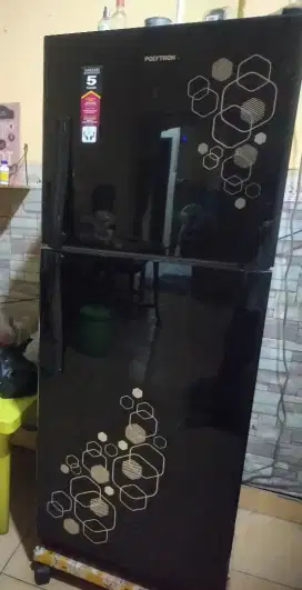 Kulkas Polytron 2 pintu