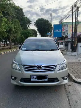 innova diesel manual 2012