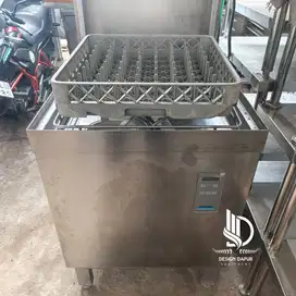 Mesin Pencuci Piring Gelas Second Merek Winterhalter P50