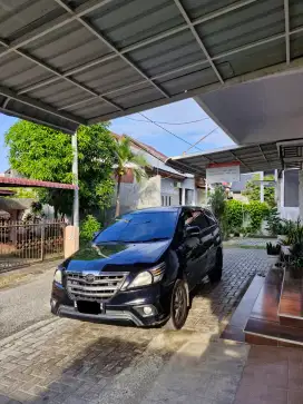 Toyota Kijang Innova 2.5 G AT 2014