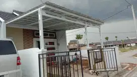 Kanopi baja ringan