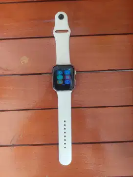 Jam Tangan smartwatch Kondisi normal semua  mulus