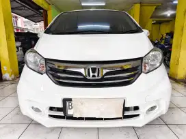 HONDA FREED 1.5 E PSD AC DOUBEL AT 2013 MATIC LIKE NEW