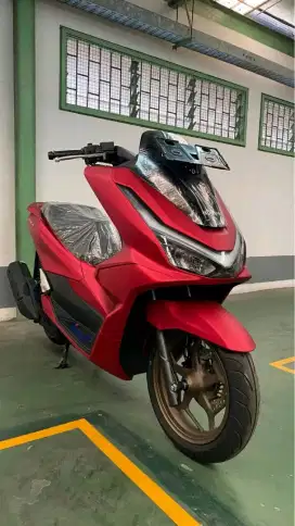 HONDA PCX 160 ABS MERAH