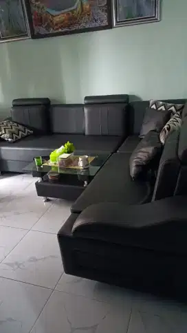 Jual sofa kondisi masih bagus dan masih baru