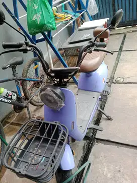 Dijual sepeda listrik merk exotic masih bagus