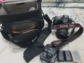 CANON EOS 70D Kit Sigma DC 18mm-200mm Mulus DSLR Camera
