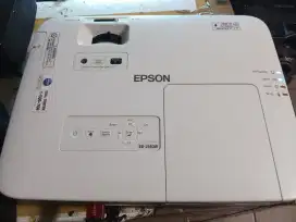 Proyektor Epson EB-2140W