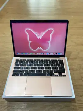 MACBOOK AIR 2020 13”inch Core i5 8/256 MULUS LIKE A NEW