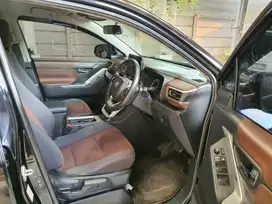TOYOTA INNOVA ZENIX V 2.0  AT 2022 Hitam  B1566DKK