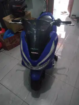 Motor AKI anak bisa di cas bisa boncengan juga