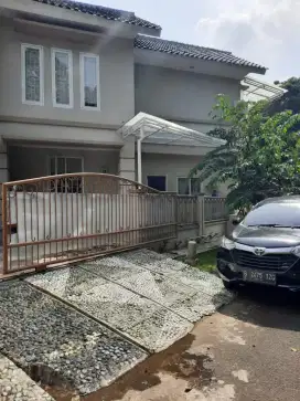 RUMAH MEWAH FULL FURNISH DI KOMPLEK ROYAL RECYDENCE PULOGEBANG