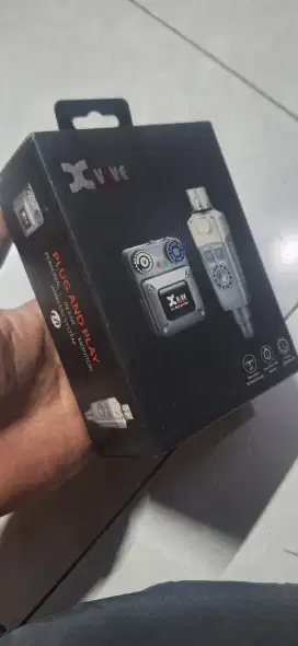 Xvive in ear monitor wireless system