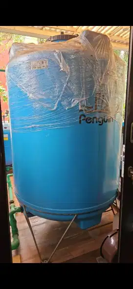 Toren Air Penguin TD200 Kapasitas 2000 liter