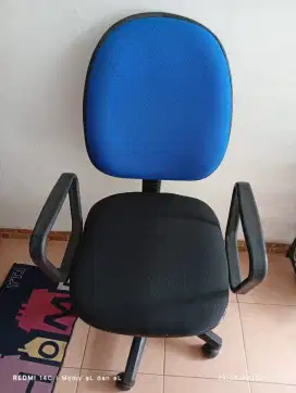 kursi bekas kantor