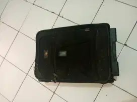 D jual koper kondisi masih bagus n layak pakai n bagasi besar