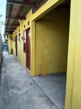 Kost bulanan daerah wadungasih