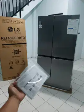 Kulkas side by side LG ,beli belum jadi dipkai ,jual rugi Rp 8.300.000