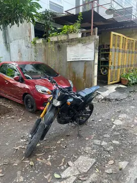 Dtracker 2020 warna asli kuning