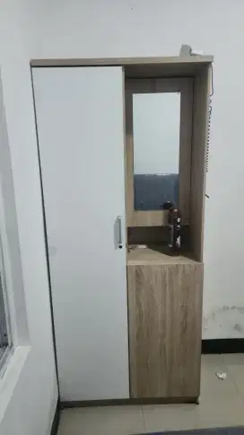 Lemari Baju 2 Pintu (Merk Pira)