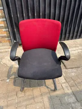 kursi kantor vinoty