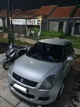 Suzuki Swift St/AT 1.490 automatic