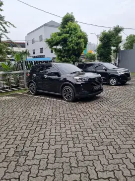 Rocky x 1.2 manual 2021 garansi mesin 5 tahun