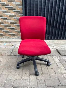 kursi kantor vinoty