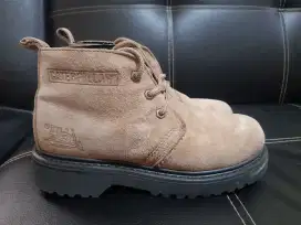 Sepatu Outdoor CAT
