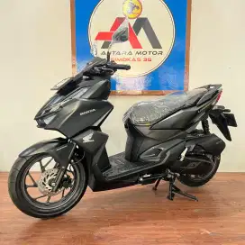 [GARANSI 1 TAHUN] Honda Vario 160 Cbs Th 2023 Free Ongkir Depan Rumah