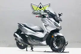 Honda Forza 250 abs GT200 piaggio vespa xmax