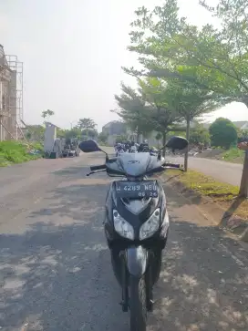 Dijual Honda Vario CW Karburator tahun 2011