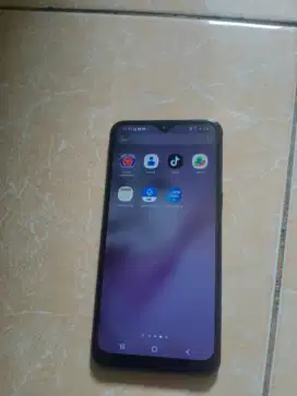 handphone Samsung Galaxy A10s warna hitam