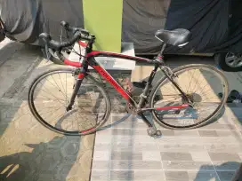 Sepeda Polygon Strattos S2