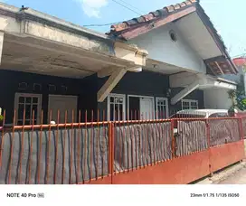 Rumah Idaman Strategis di Tengah Kota