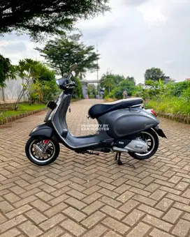 JUAL MURAH VESPA SPRINT 150 iGET ABS FACELIFT 2019 MULUS