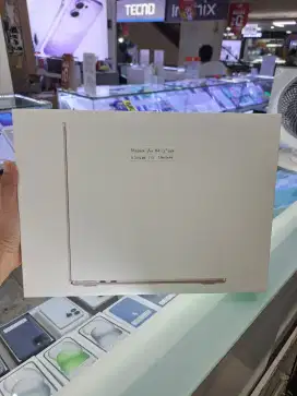 Apple Macbook Air M4 16/256GB SSD Starlight New Segel Garansi Inter