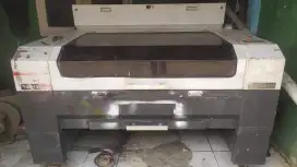 Mesin laser co2 1390 100wat