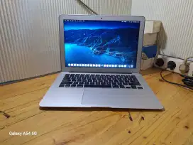 MACBOOK AIR 2017 Dual Core Intel Core i5 SSD 128GB/RAM 8GB SIAP PAKAI