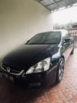 Mobil tua tongkrongan muda