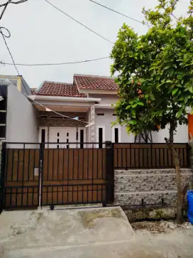 Rumah siap huni strategis ekonomis pondok ungu permai