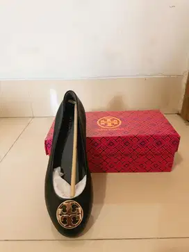 JUAL MURAH BNIB Sepatu TB Chelsea Flat / Size 8
