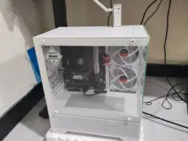 PC GAMING / RAKITAN PC