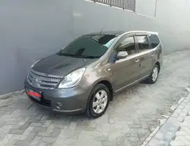 Nissan Grand livina 2010 AT 1.8 Ultimate