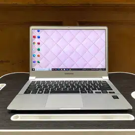 (Garansi 3bln) Samsung 900X3K Core i7-5500U Ram 8Gb Ssd 256Gb