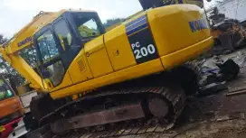 EXCAVATOR KOMATSU PC.200 THn.2002