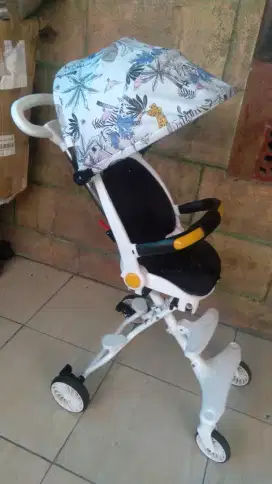 Stroller lipat traveling