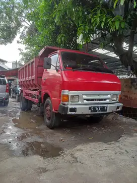 2001 Dyna Rino dumptruck diesel