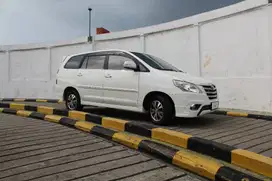[Captain seat] Toyota Innova V Lux 2015 2.0 bensin G E